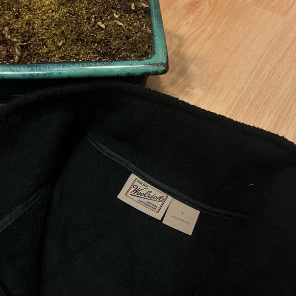 Large Woolrich Vest - Picture 5 of 8